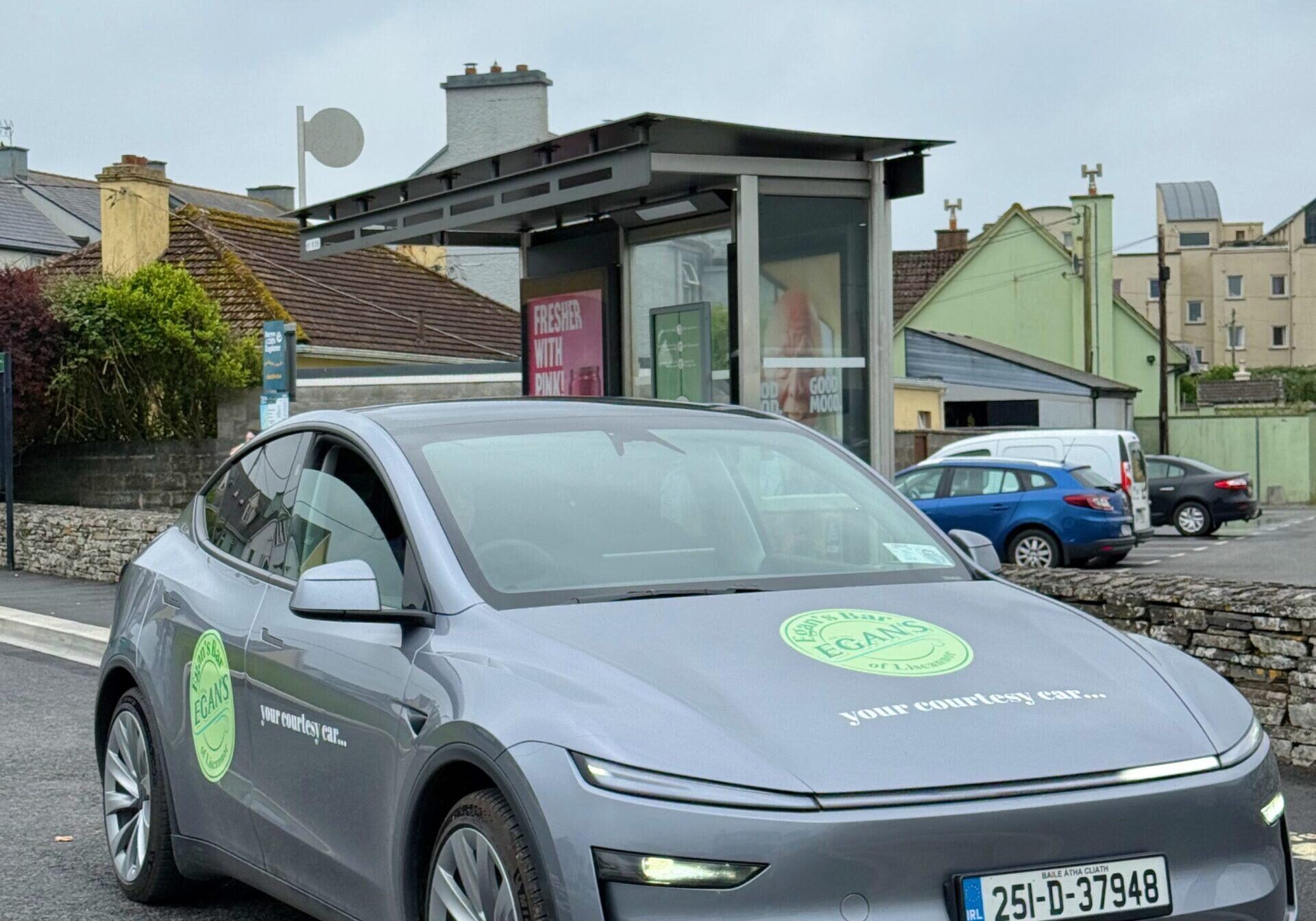 egans_bar_liscannor_tesla_courtesy_car (4)